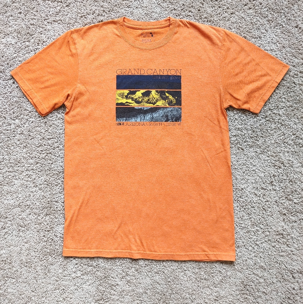 The North Face Mens M classic fit Grand Canyon national park Arizona tee orange